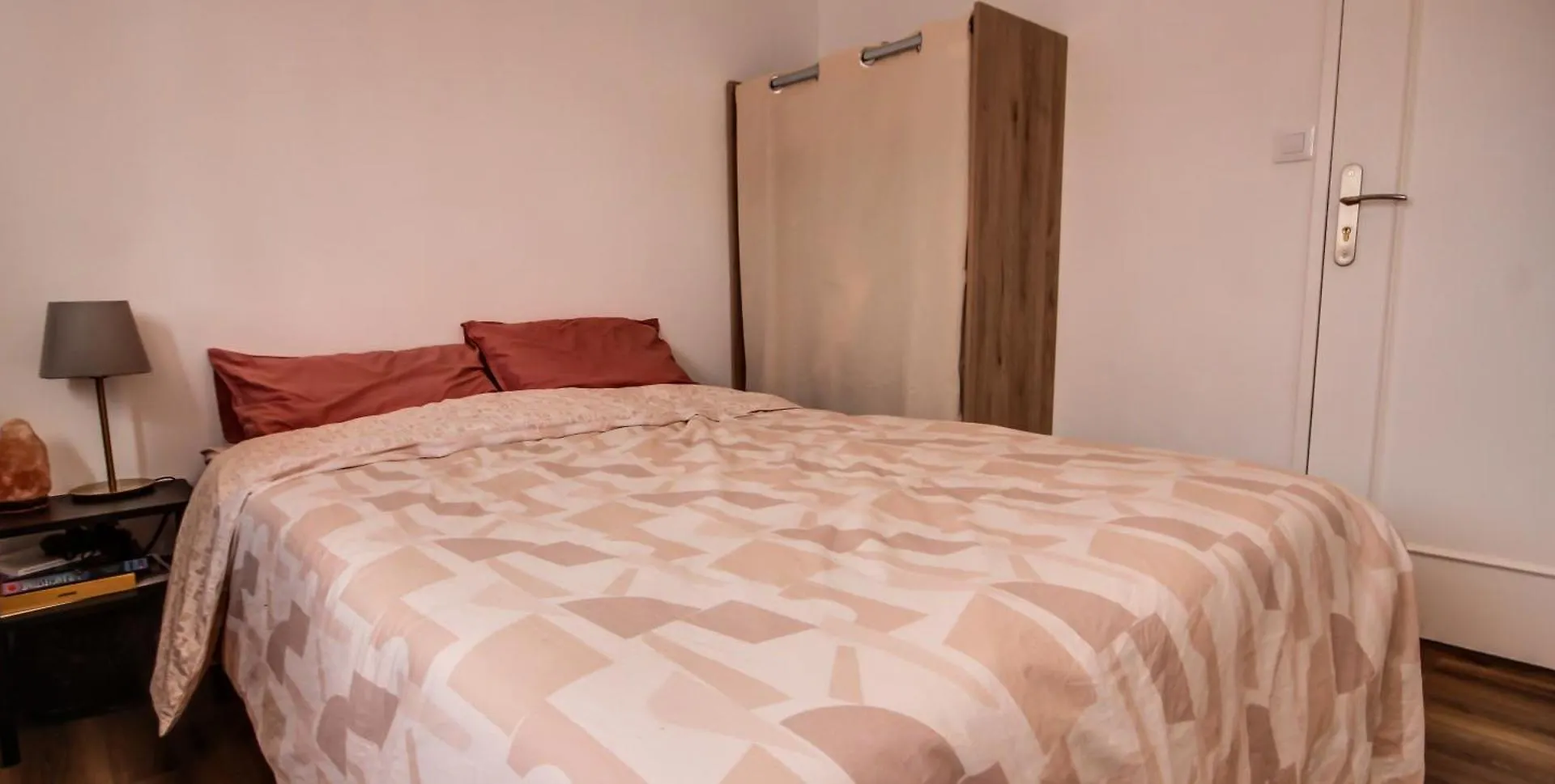 アパート Suite T5 Rennes Gare - Parking Prive Gratuit